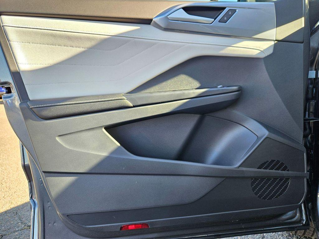 new 2025 Volkswagen Taos car, priced at $36,124