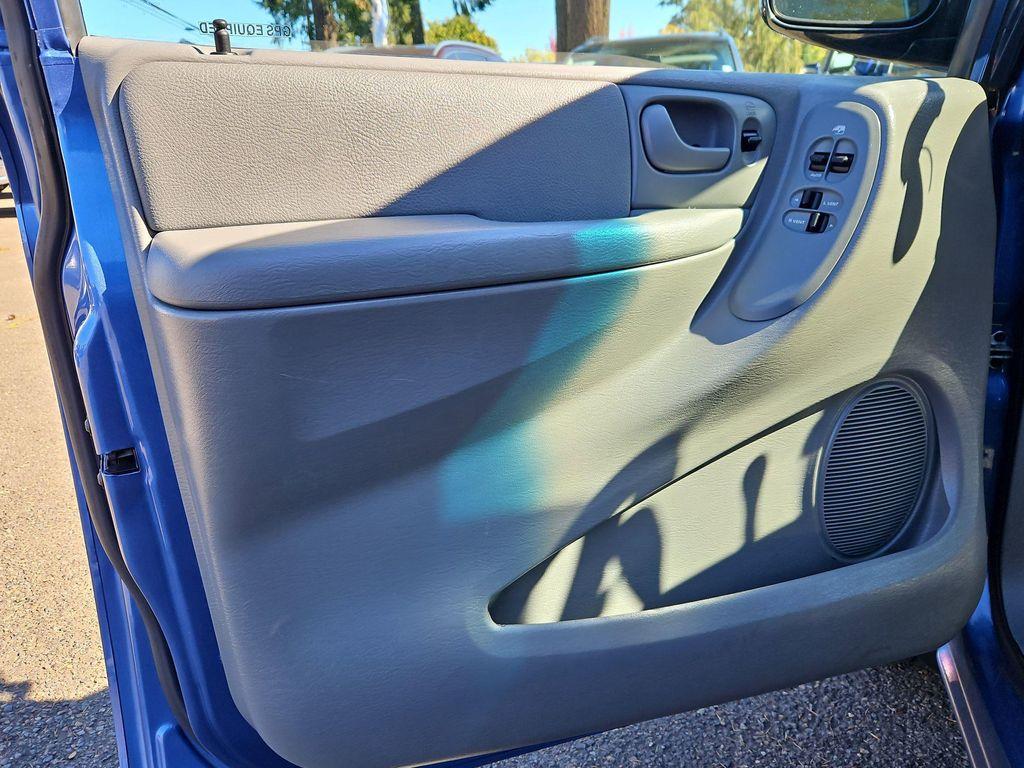 used 2007 Dodge Grand Caravan car, priced at $7,714