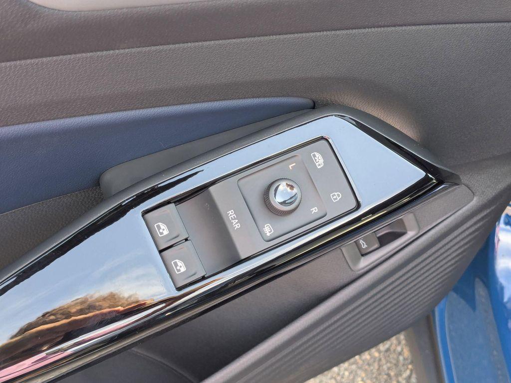 new 2025 Volkswagen ID.4 car, priced at $46,341
