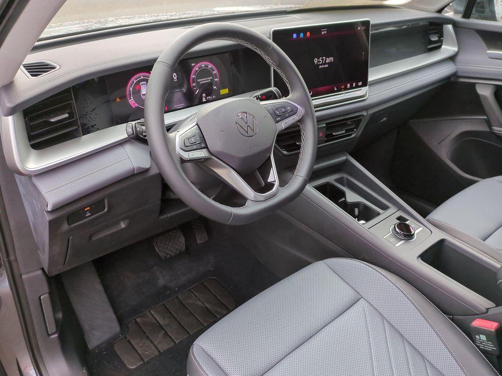 new 2025 Volkswagen Tiguan car, priced at $34,980