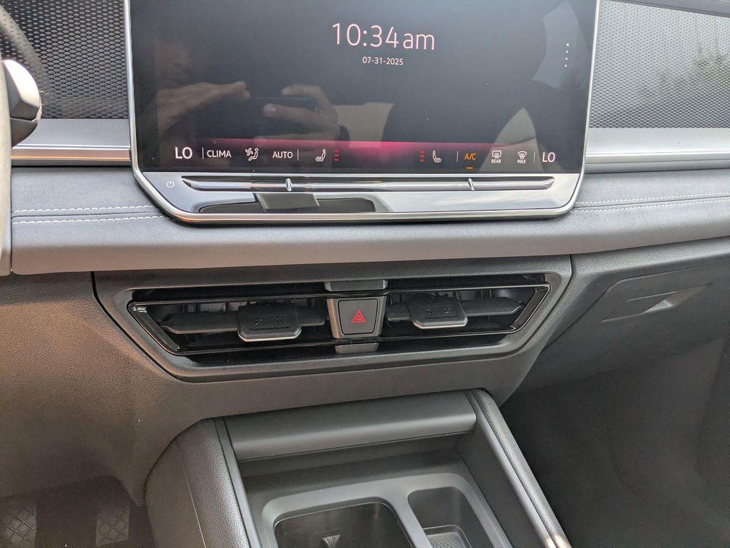 new 2025 Volkswagen Tiguan car, priced at $34,230