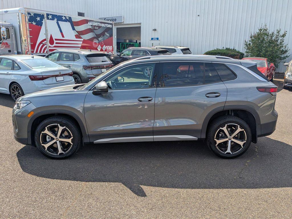 new 2025 Volkswagen Tiguan car, priced at $34,230