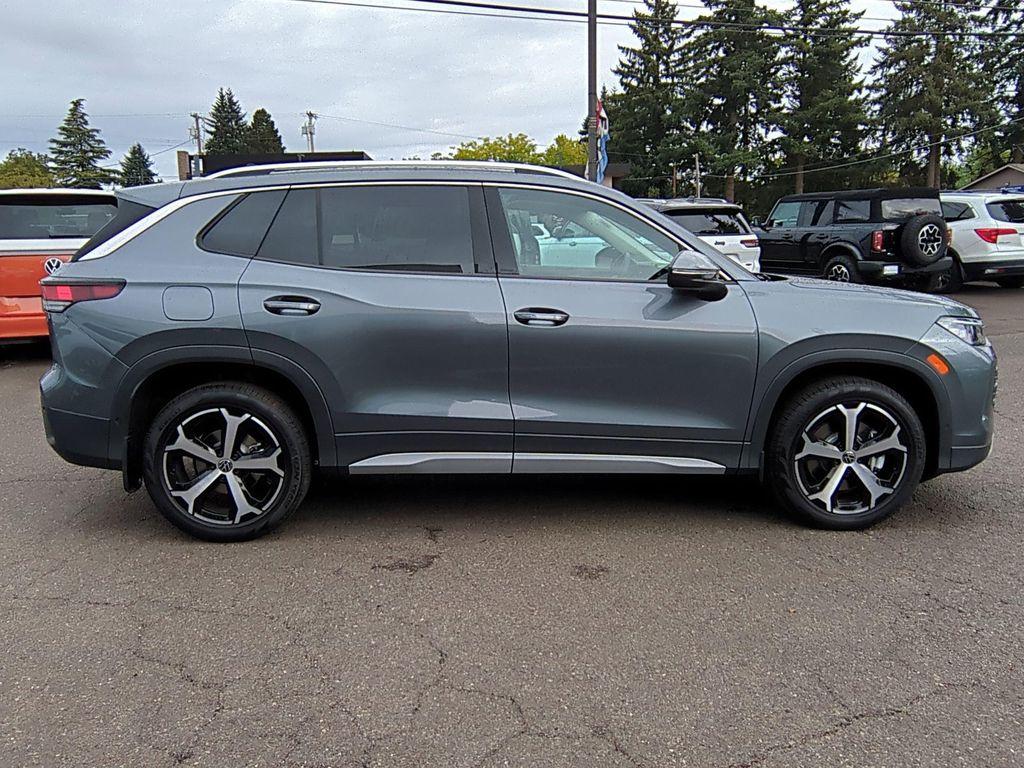 new 2025 Volkswagen Tiguan car, priced at $34,980
