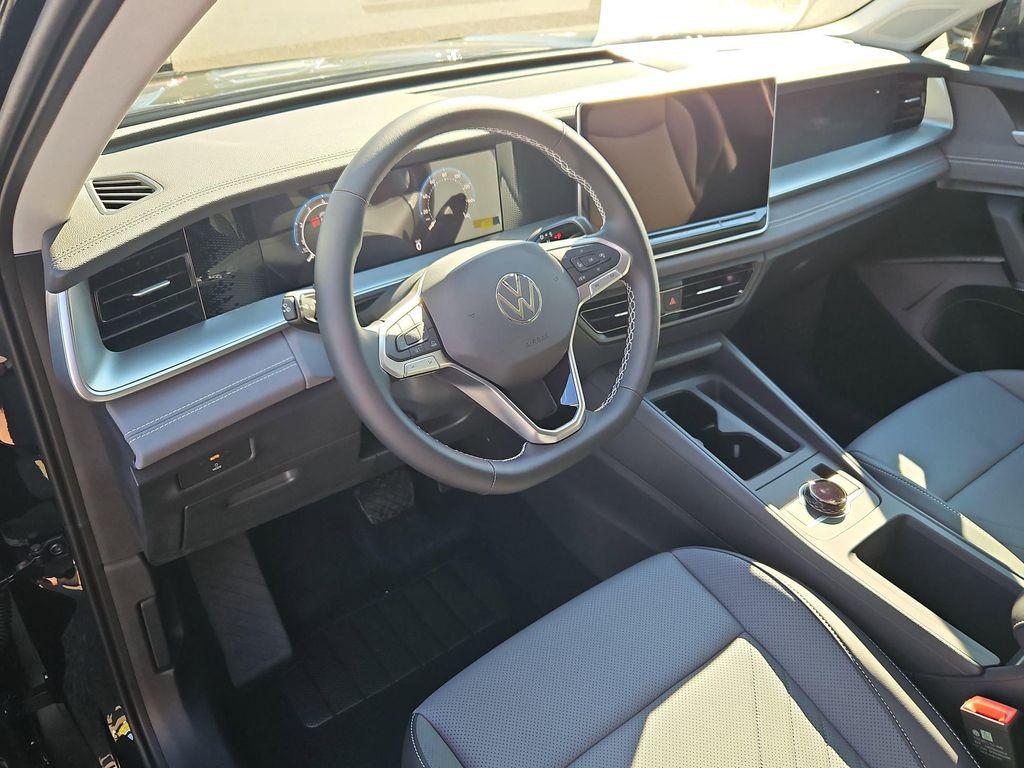new 2025 Volkswagen Tiguan car, priced at $35,930