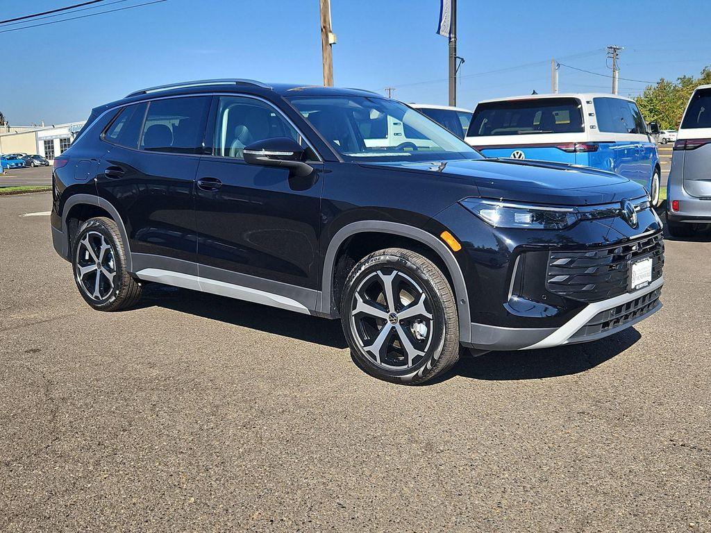new 2025 Volkswagen Tiguan car, priced at $35,930
