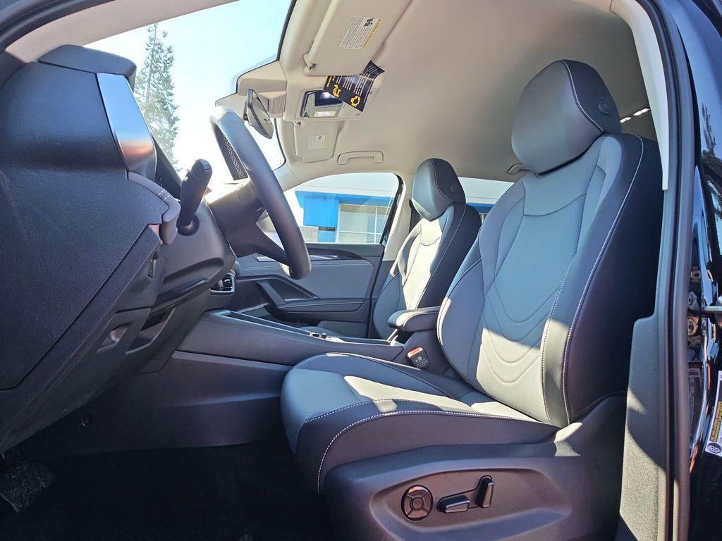 new 2025 Volkswagen Tiguan car, priced at $35,930