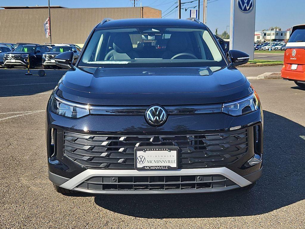 new 2025 Volkswagen Tiguan car, priced at $35,930