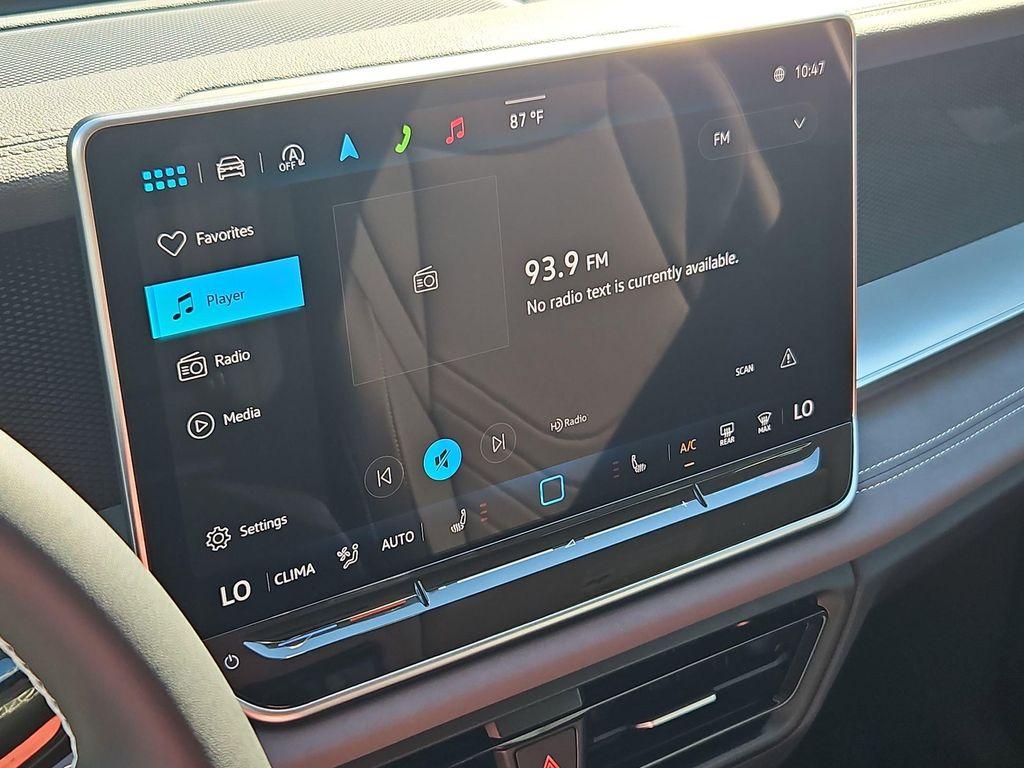 new 2025 Volkswagen Tiguan car, priced at $35,930