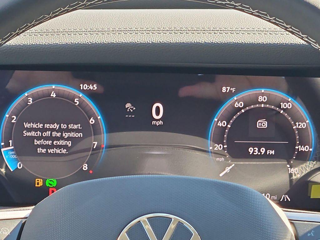 new 2025 Volkswagen Tiguan car, priced at $35,930