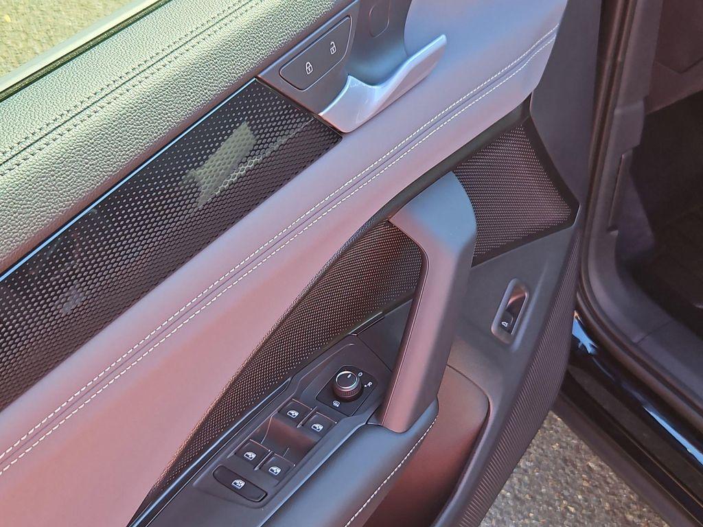 new 2025 Volkswagen Tiguan car, priced at $35,930