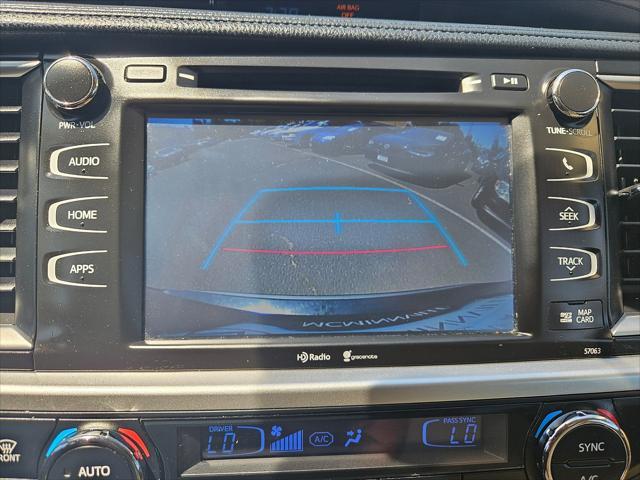 used 2015 Toyota Highlander car, priced at $21,990