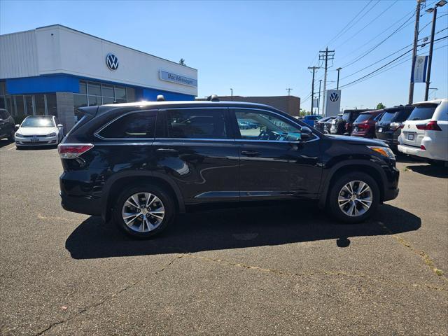 used 2015 Toyota Highlander car, priced at $21,990