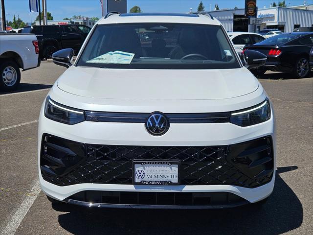 new 2025 Volkswagen Tiguan car, priced at $38,257