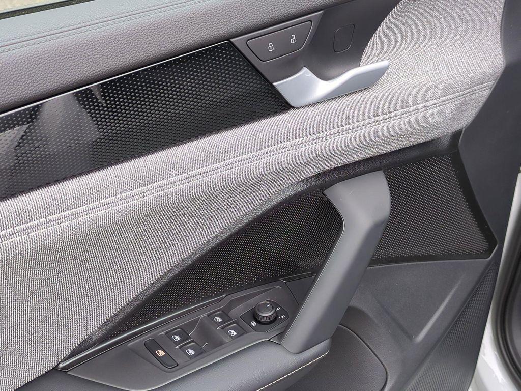 new 2025 Volkswagen Tiguan car, priced at $32,777