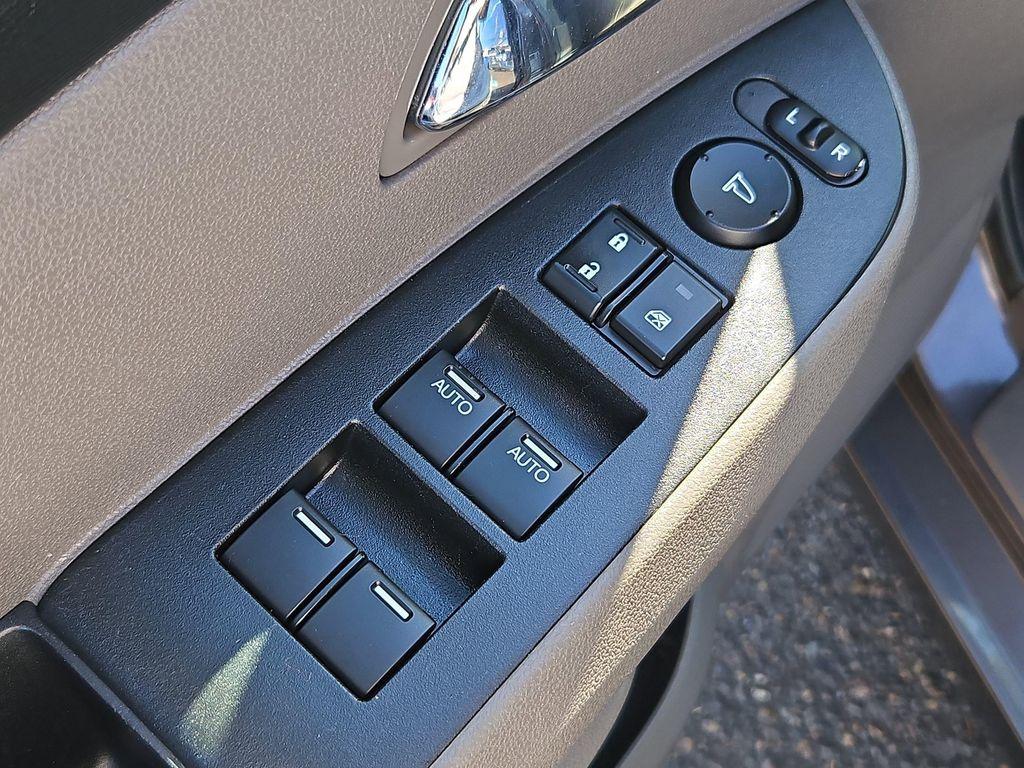 used 2015 Honda Odyssey car, priced at $17,990