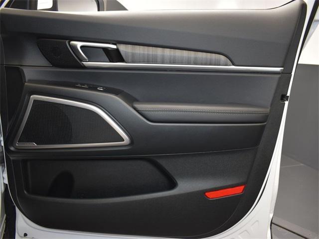 used 2025 Kia Telluride car, priced at $43,610