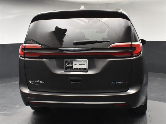 used 2021 Chrysler Pacifica Hybrid car, priced at $19,777