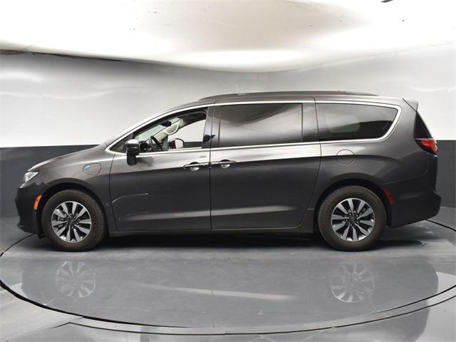 used 2021 Chrysler Pacifica Hybrid car, priced at $19,777