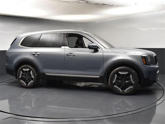 used 2025 Kia Telluride car, priced at $43,585