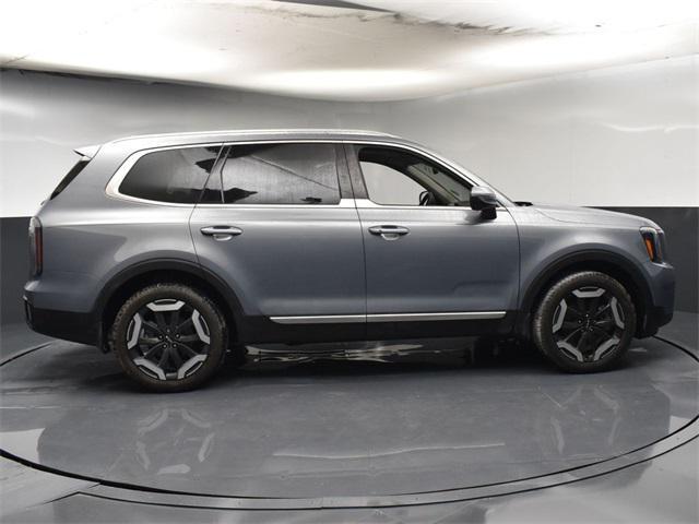 used 2025 Kia Telluride car, priced at $43,585
