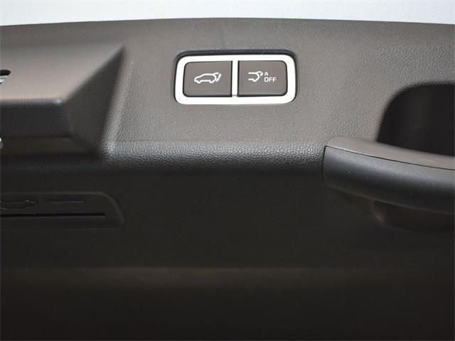 used 2024 Kia Sorento car, priced at $31,625