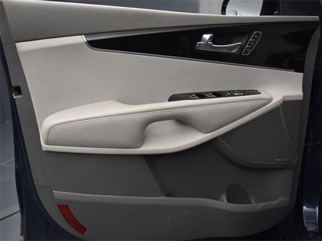 used 2019 Kia Sorento car, priced at $20,086