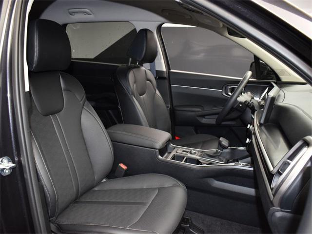 used 2025 Kia Sorento car, priced at $32,314