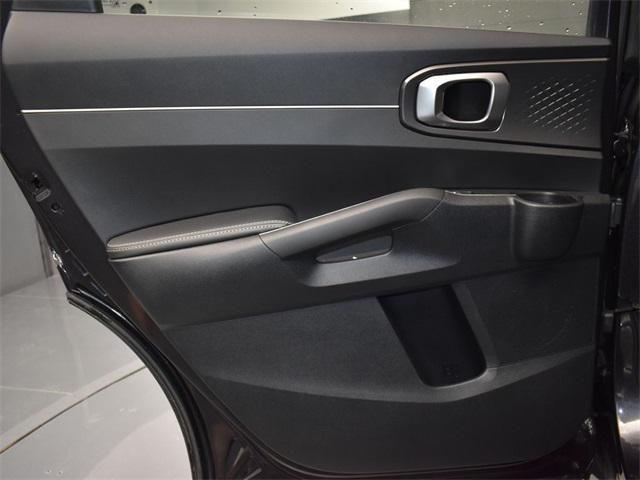 used 2025 Kia Sorento car, priced at $32,314