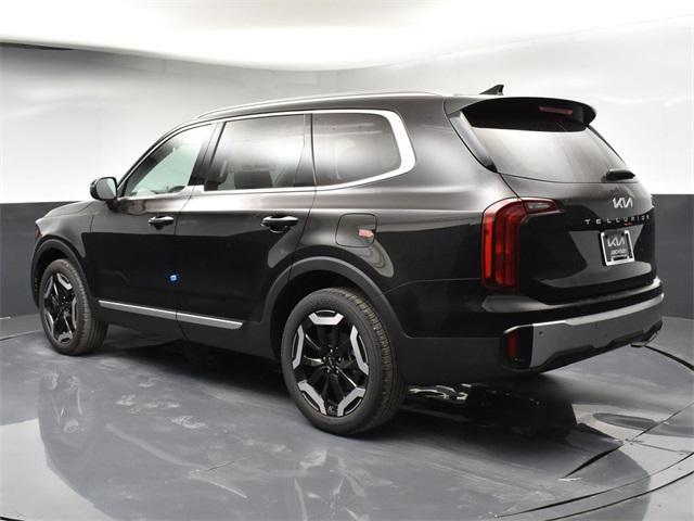 used 2024 Kia Telluride car, priced at $37,028