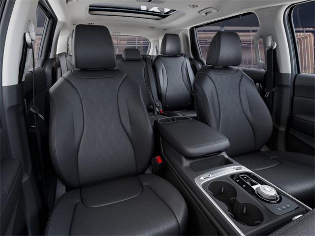 new 2025 Kia Carnival Hybrid car, priced at $47,645