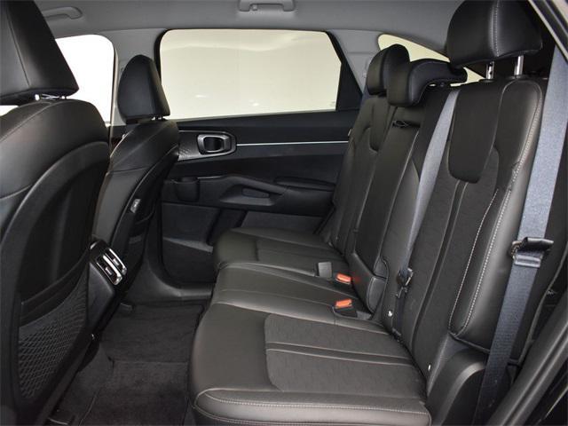 used 2025 Kia Sorento car, priced at $33,621