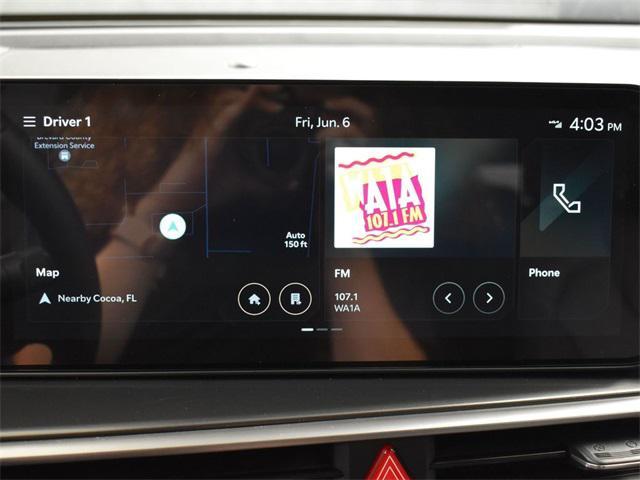 used 2025 Kia Sorento car, priced at $33,621