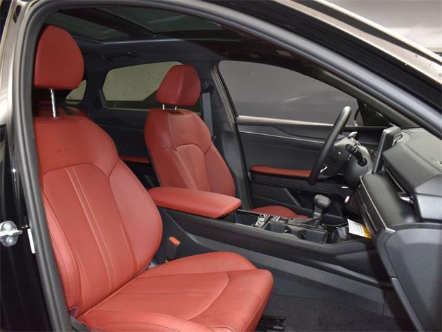 used 2025 Kia K5 car, priced at $27,698