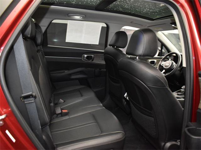 used 2023 Kia Sorento car, priced at $34,275