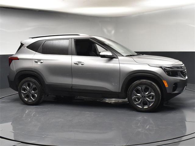 used 2024 Kia Seltos car, priced at $23,771