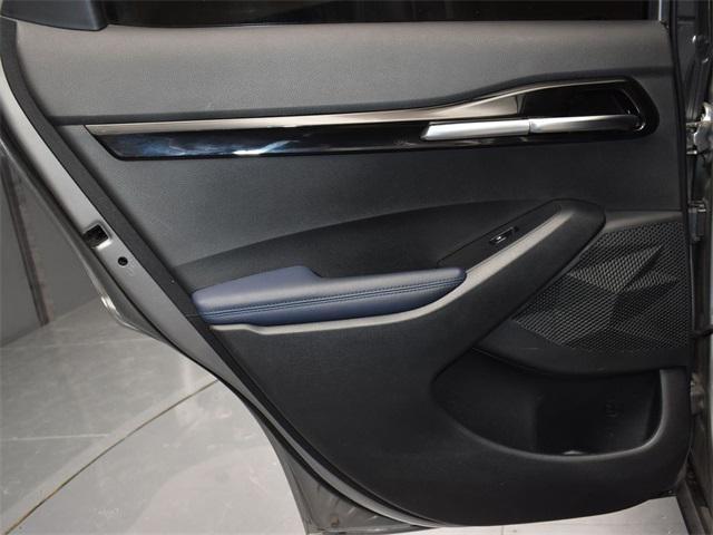 used 2024 Kia Seltos car, priced at $23,756