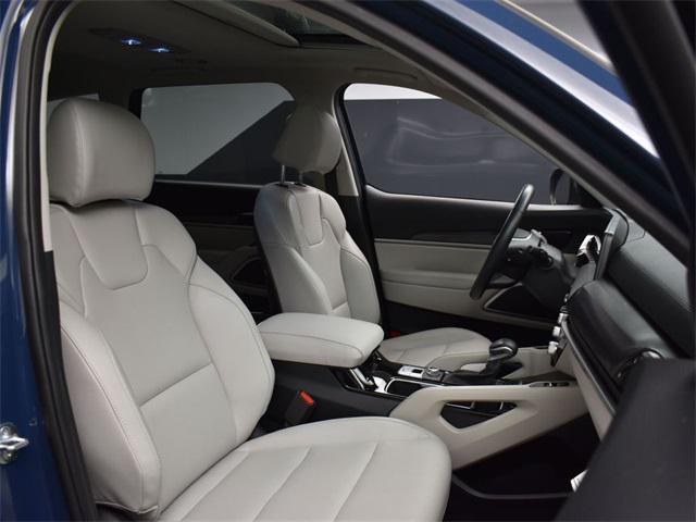 used 2025 Kia Telluride car, priced at $39,615