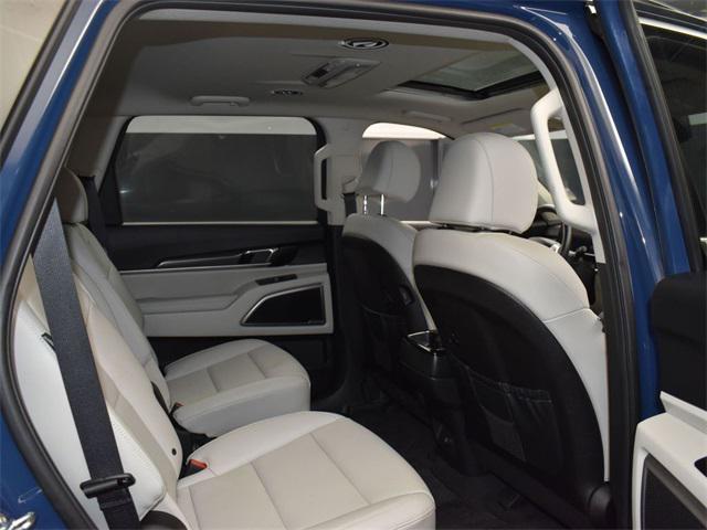 used 2025 Kia Telluride car, priced at $39,615