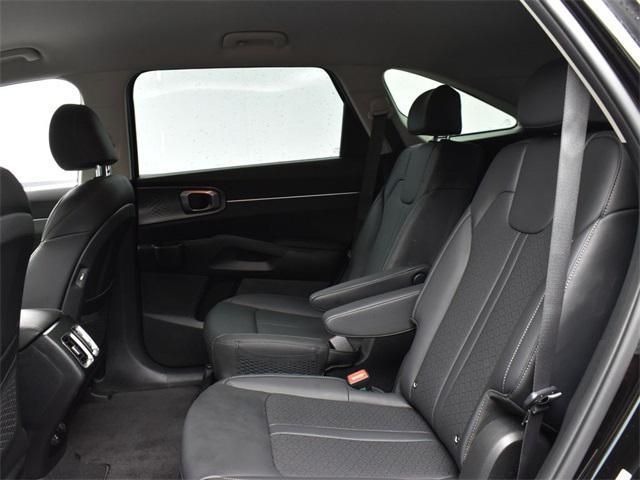 used 2023 Kia Sorento Hybrid car, priced at $31,291