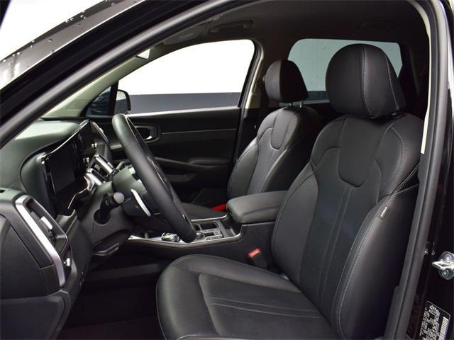 used 2023 Kia Sorento Hybrid car, priced at $31,291