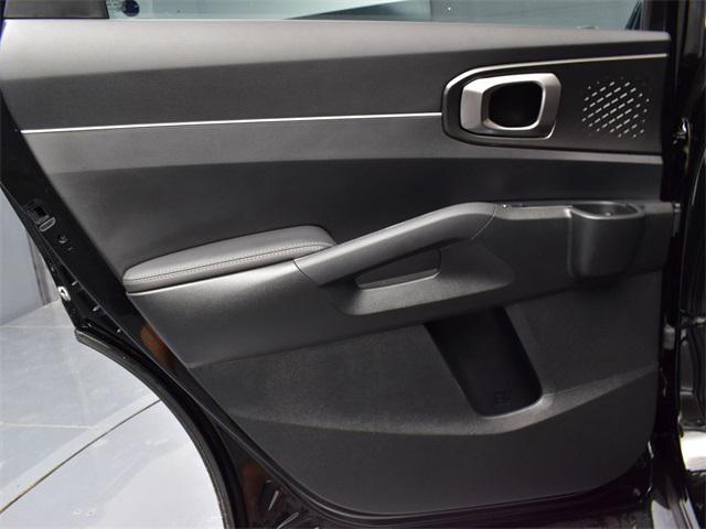 used 2023 Kia Sorento Hybrid car, priced at $31,291