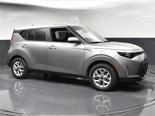 used 2024 Kia Soul car, priced at $20,319