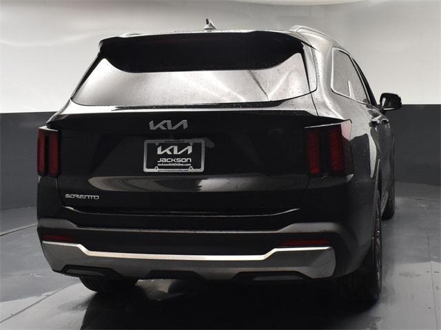 used 2024 Kia Sorento car, priced at $30,510