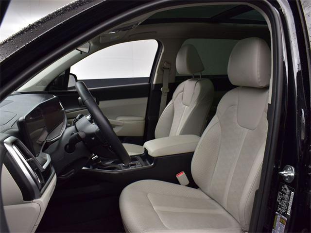 used 2024 Kia Sorento car, priced at $30,510