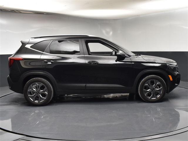 used 2024 Kia Seltos car, priced at $21,321