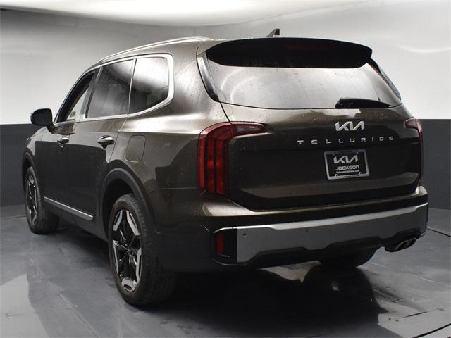 used 2024 Kia Telluride car, priced at $33,780