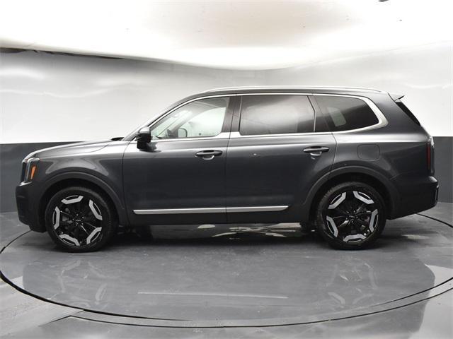 used 2023 Kia Telluride car, priced at $32,997