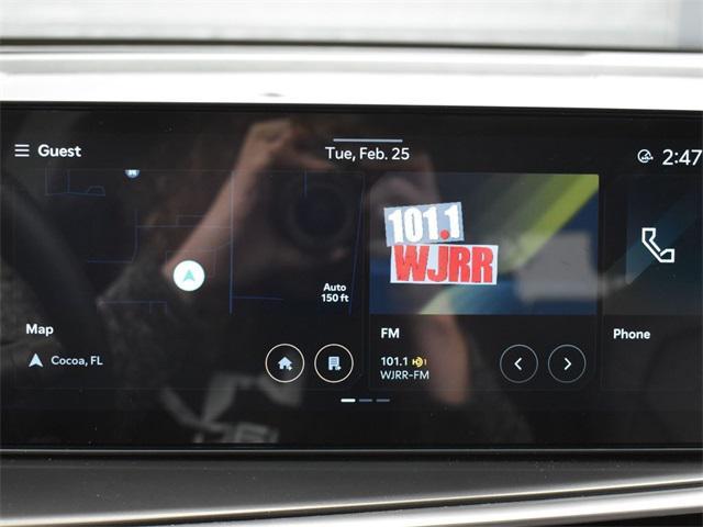 used 2025 Kia Sorento car, priced at $35,821