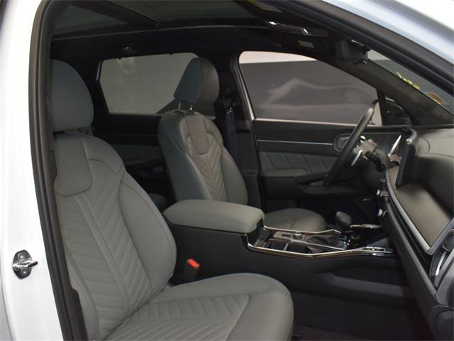 used 2025 Kia Sorento car, priced at $44,247