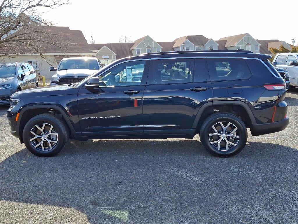 new 2024 Jeep Grand Cherokee L car